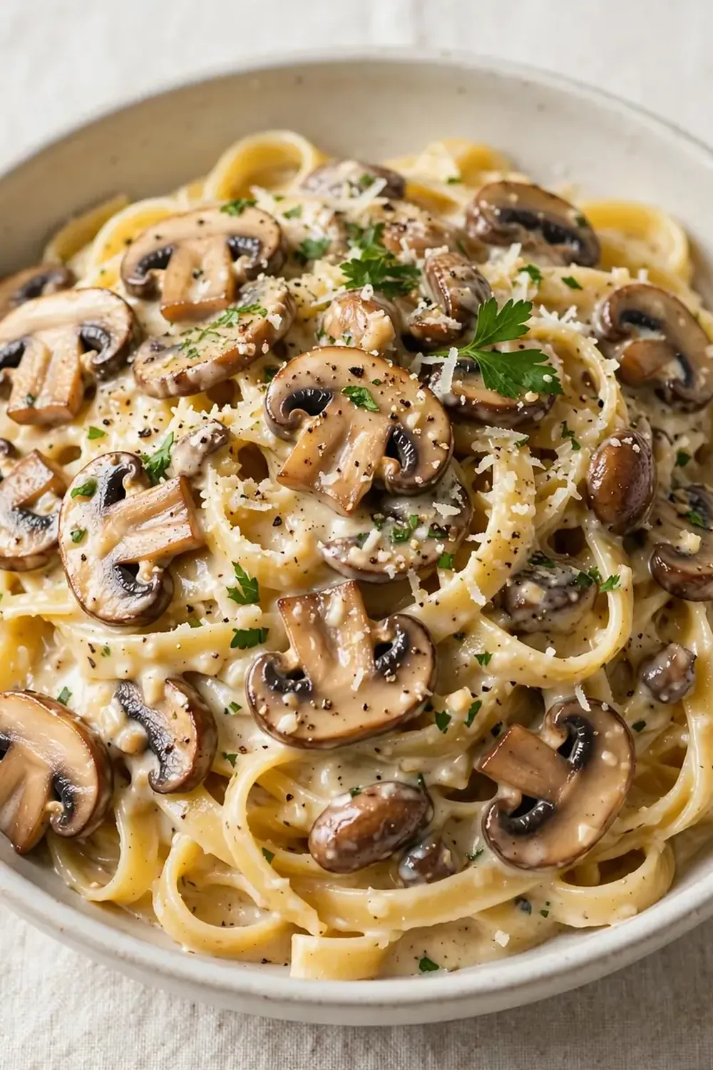 Creamy Garlic Mushroom Fettuccine